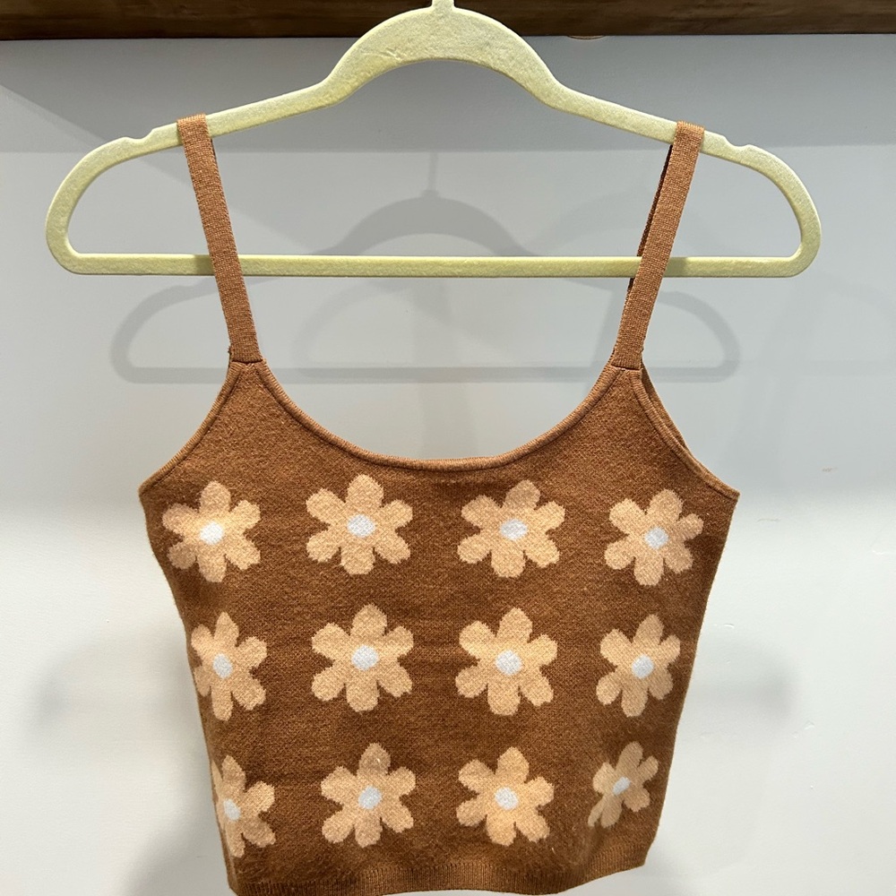 Floral Knit Tank Top - Brown